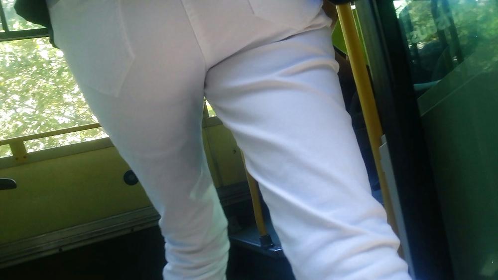25P Spy sexy ass teens in bus romanian