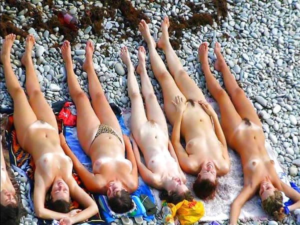 25P Nudist and Naturisten Amateurs VI