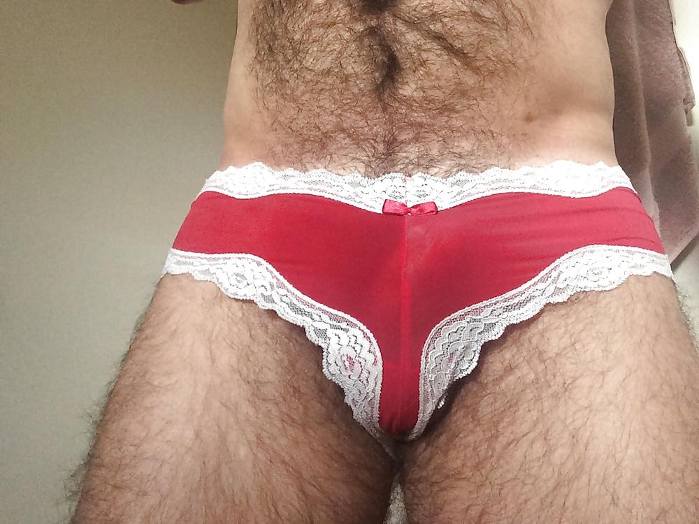5P Unaware wife in VS red satin panties 