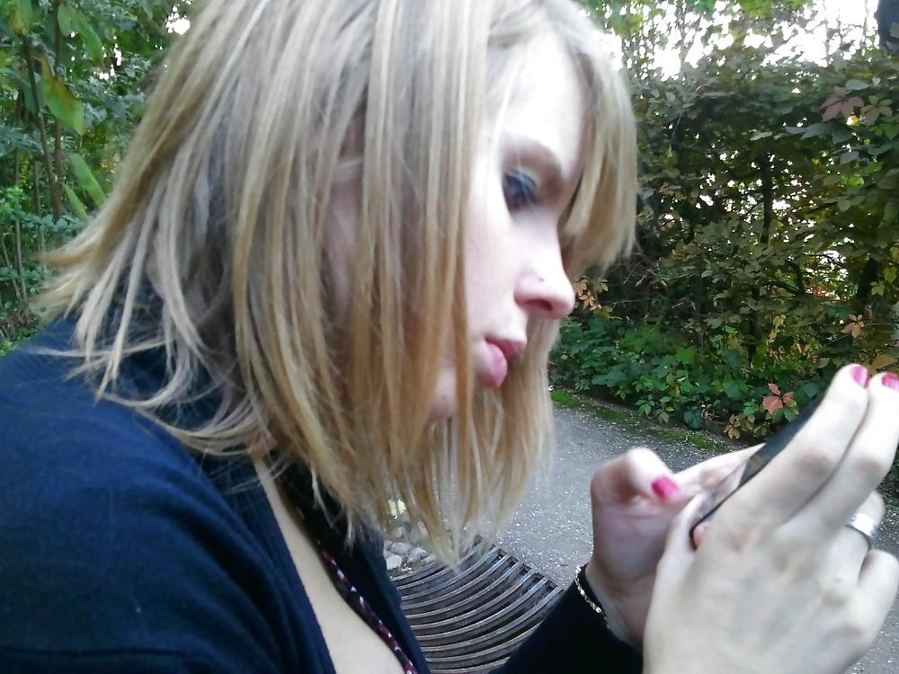 11P Young blonde teen hot pics
