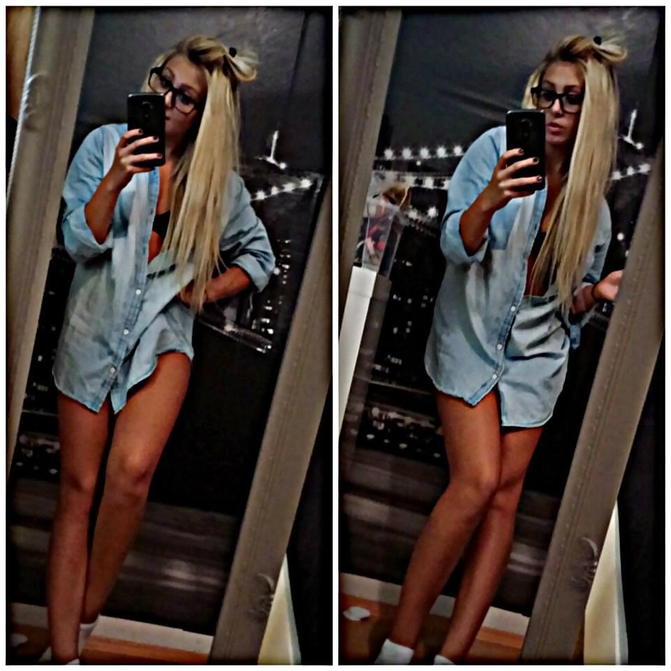 22P Blonde sporty Teen