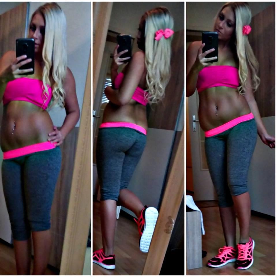 22P Blonde sporty Teen