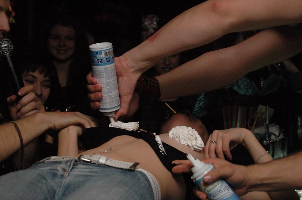 25P Club 86 orgy