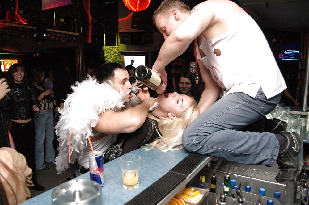 25P Club 86 orgy