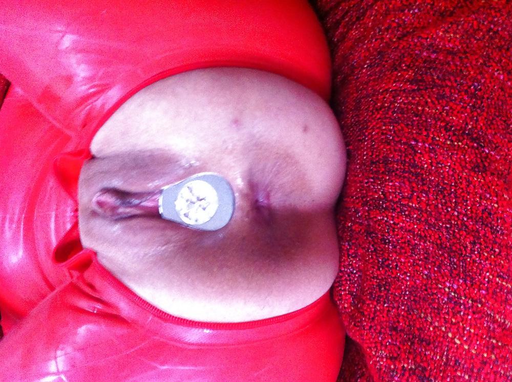 7P TOPICHE latex and toys