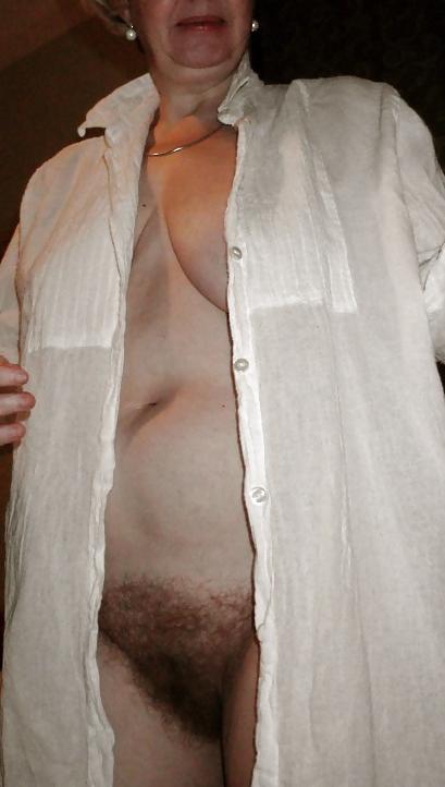 24P Mature Hairy Pussy