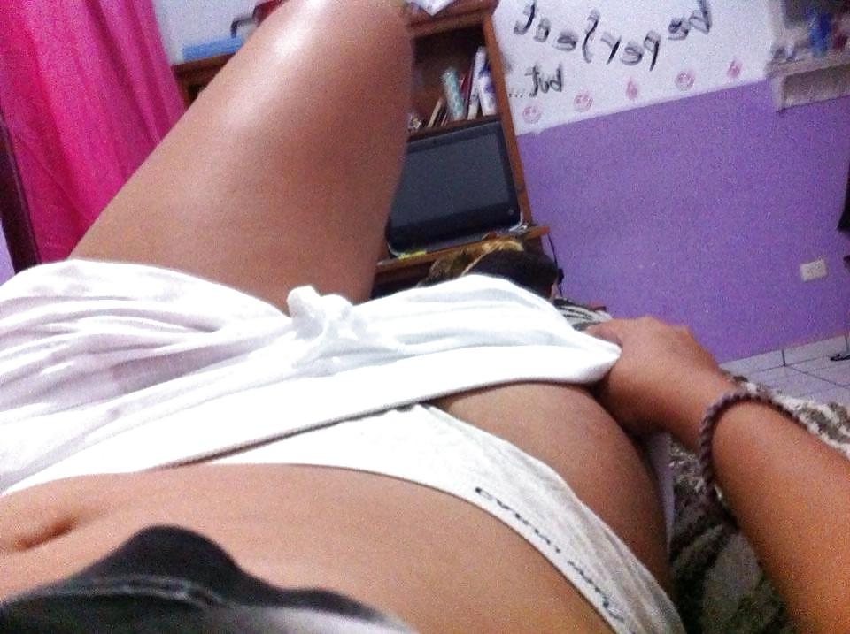 25P Latina girl nude 1