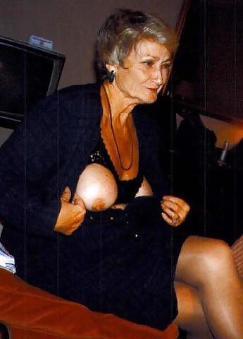 25P Webtastic Special: Granny Time Vol.213