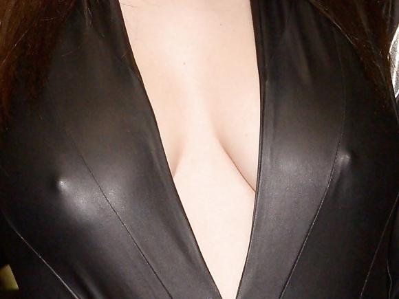 9P Charli XCX Latex HQ (CCM)
