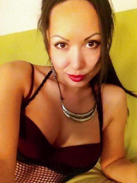 9P Sexy and hot Mistress Kiera