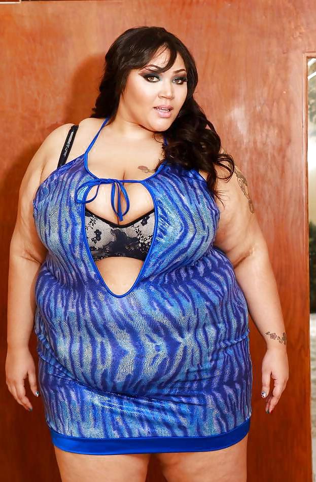 25P Saggy hungers 4 (plumperpass)