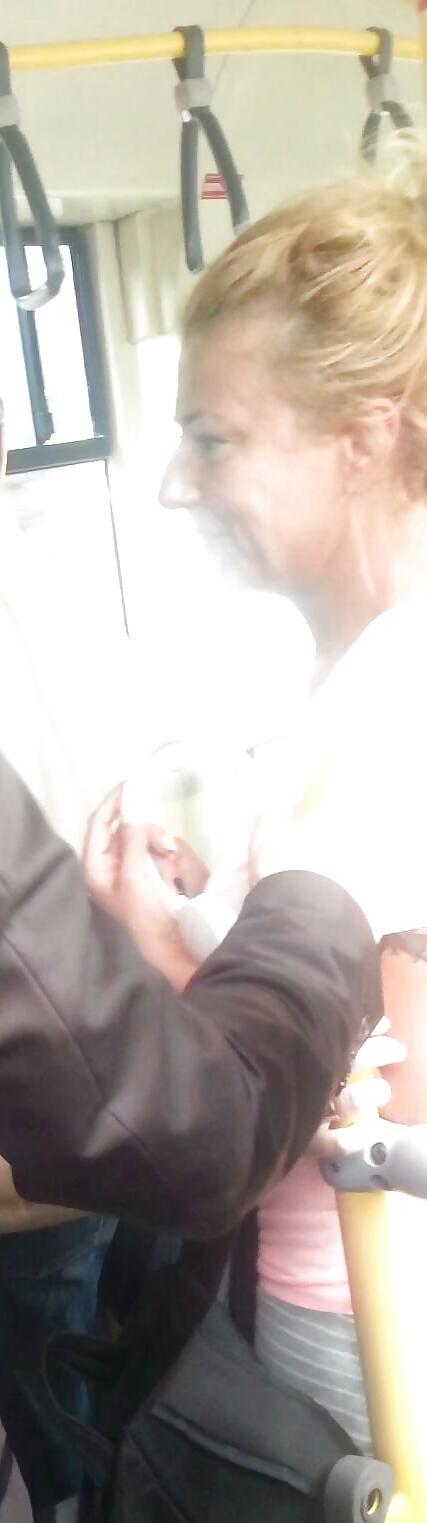 25P Spy old + young sexy women in bus romanian