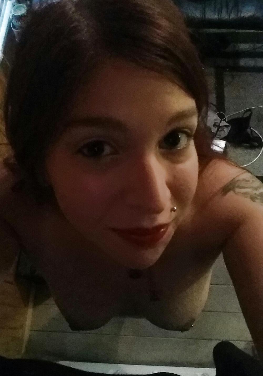 16P Skype slut called Lissy snapshots