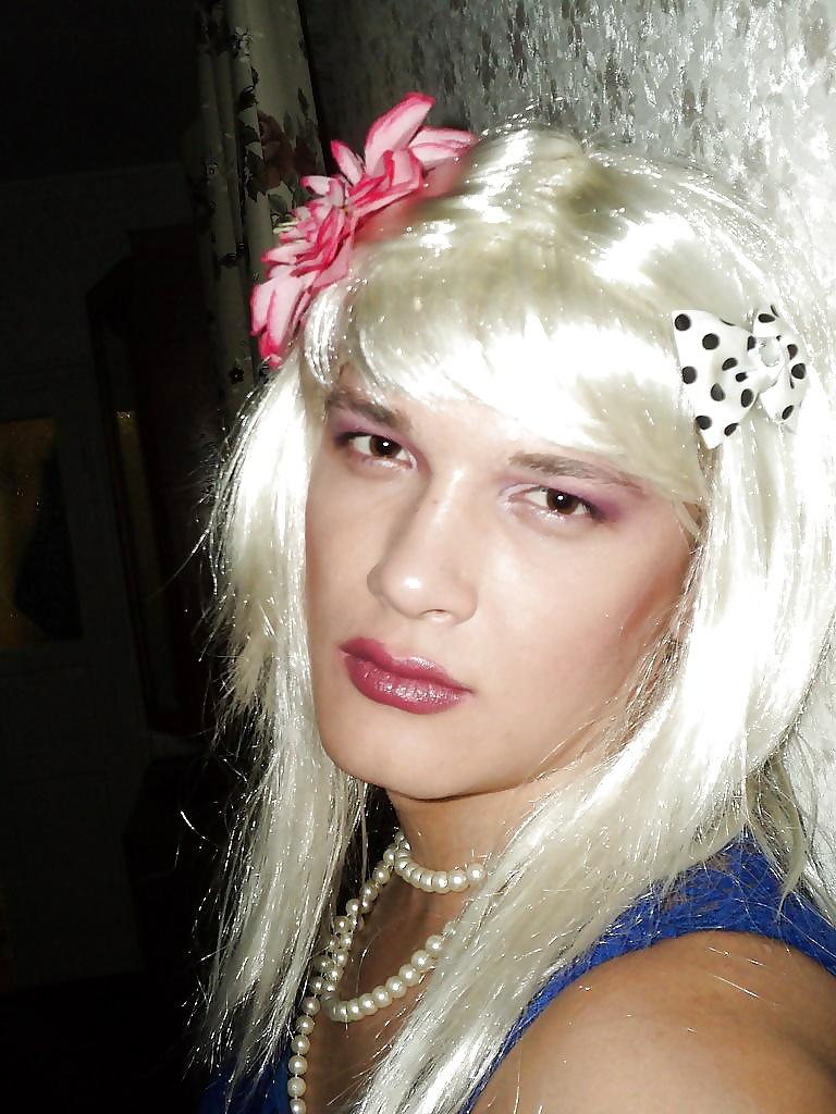 25P Russian fembois and CD 4