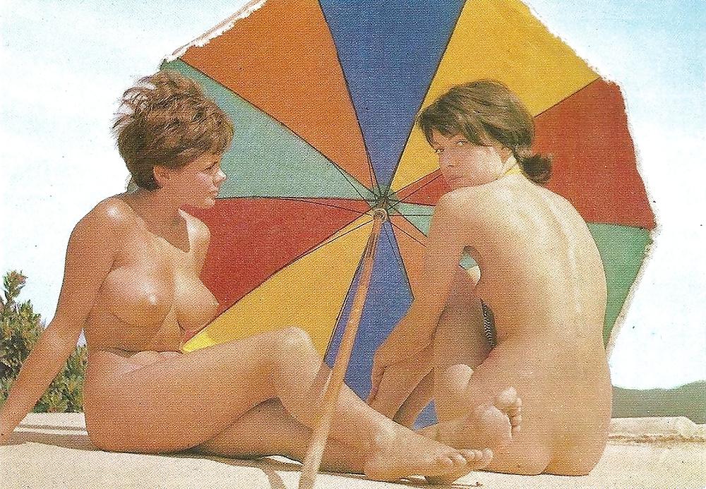 25P Old photos from 1930 nudist and Naturist