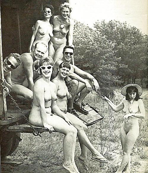 25P Old photos from 1930 nudist and Naturist