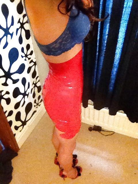 7P Faldita de latex roja