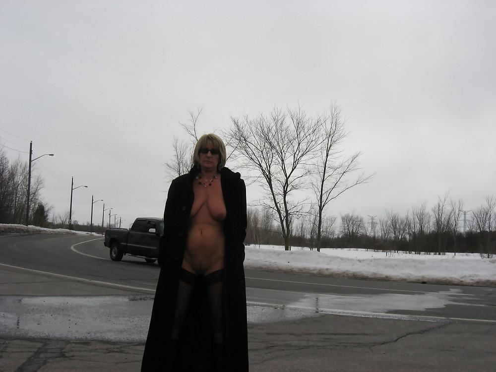 9P CORNER Stephie US mother, wife, sexbom and nudist