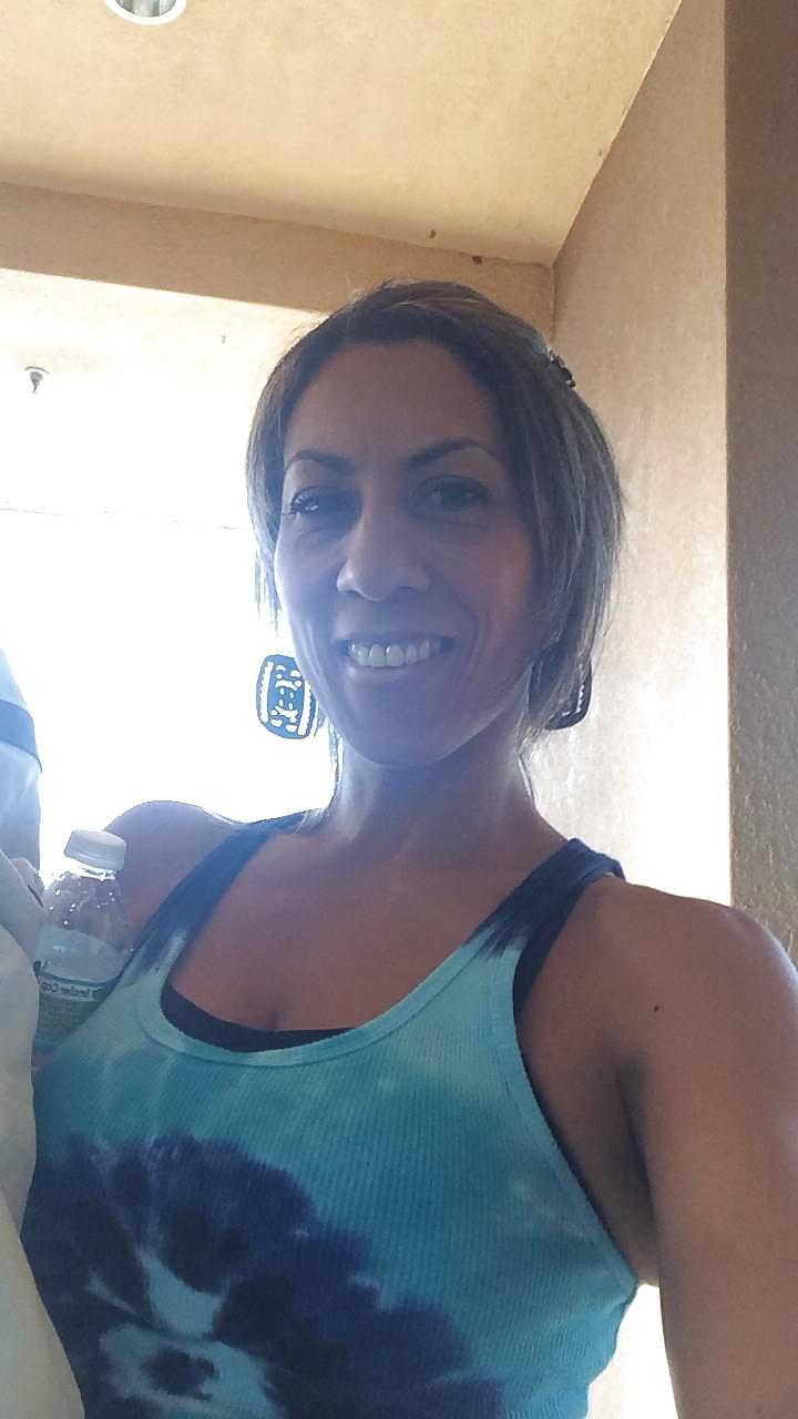 22P Latina-Milf 2