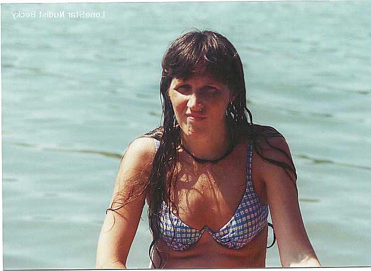 25P Becky The Lone star Nudist