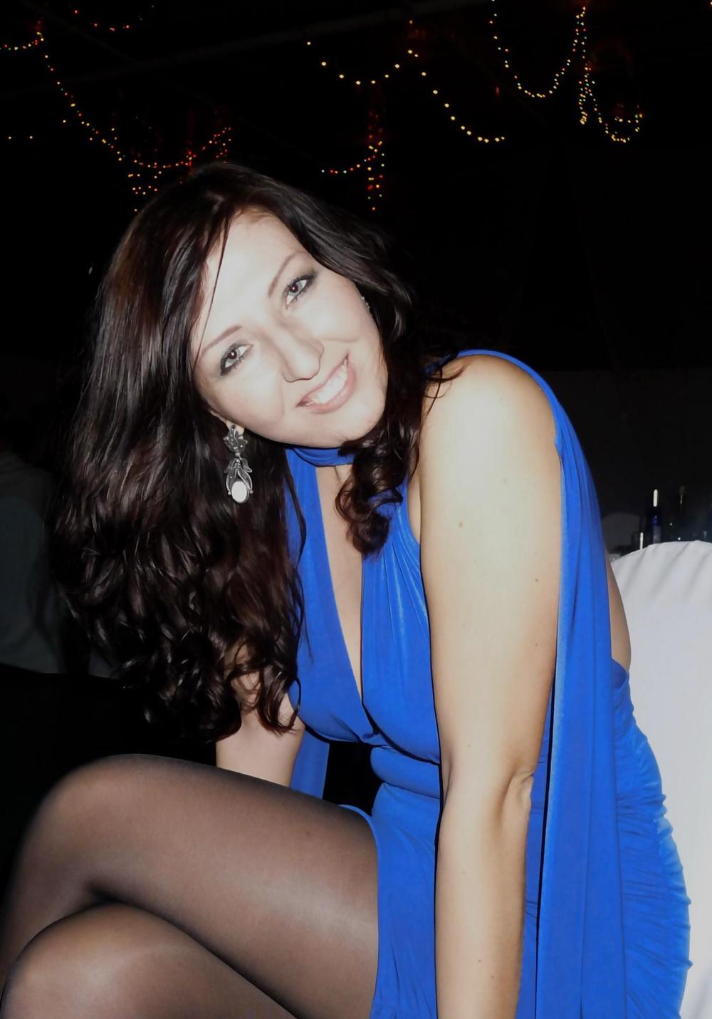 25P Nylon upskirt 44