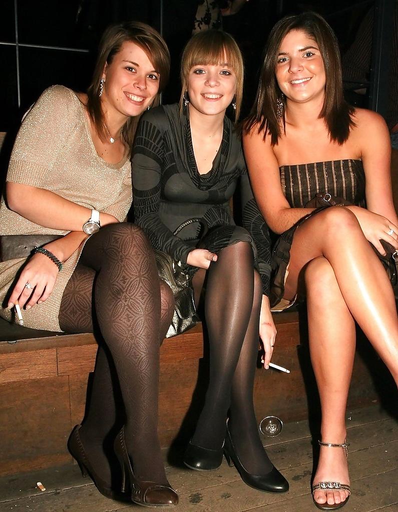 25P Nylon upskirt 44