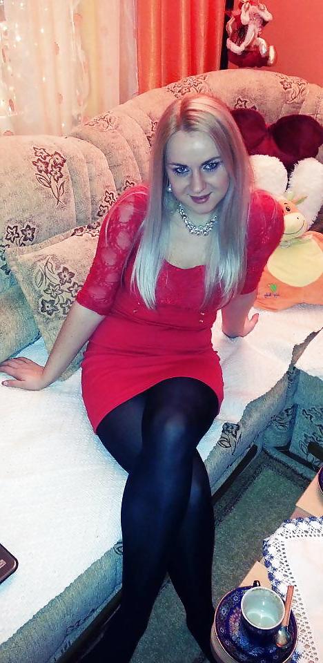 25P Nylon upskirt 44