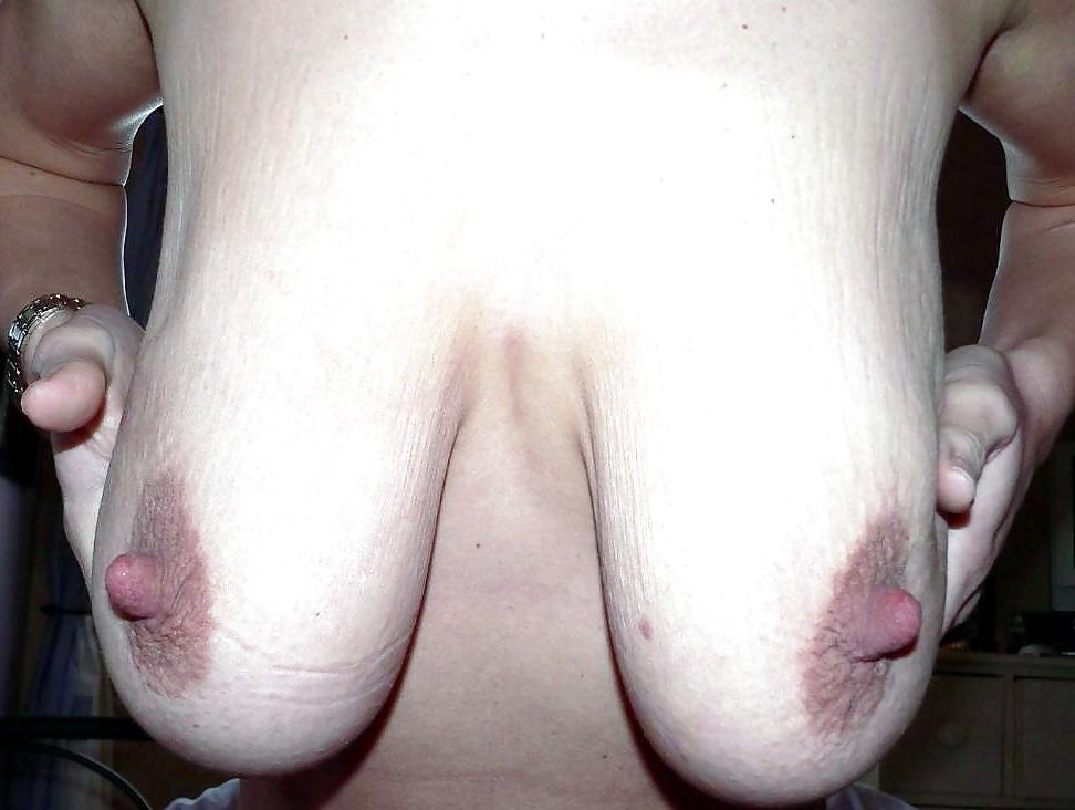 25P Saggy Wifes 7