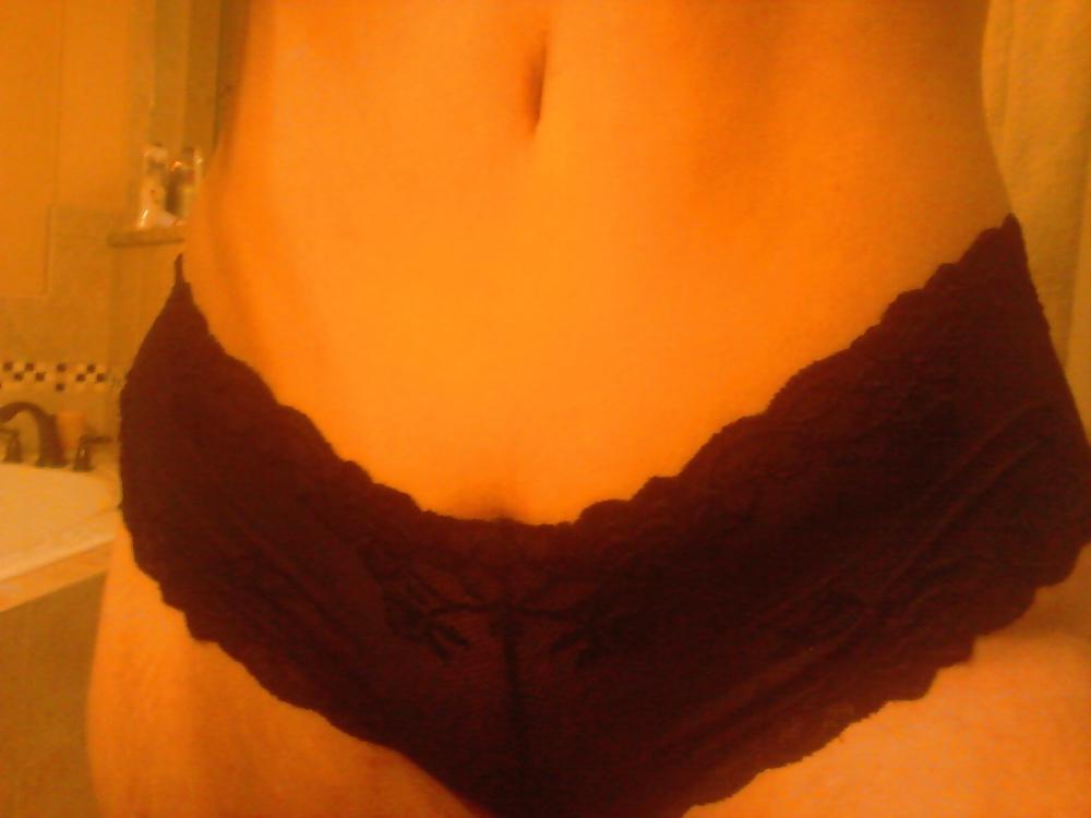25P Latina milfs