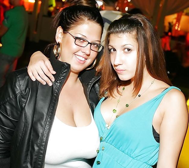 6P Busty partygirls from the clubs 003