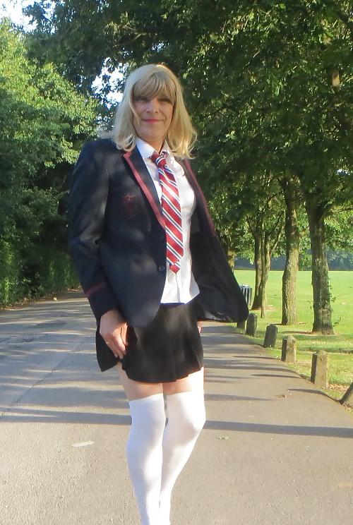 14P School girl julie