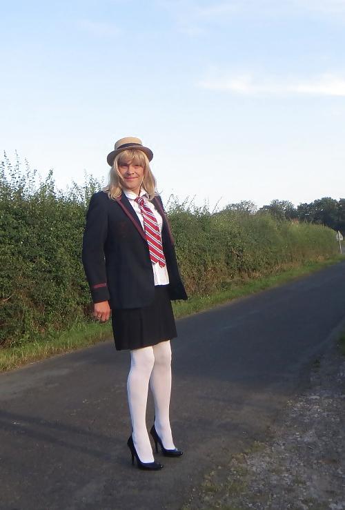 14P School girl julie