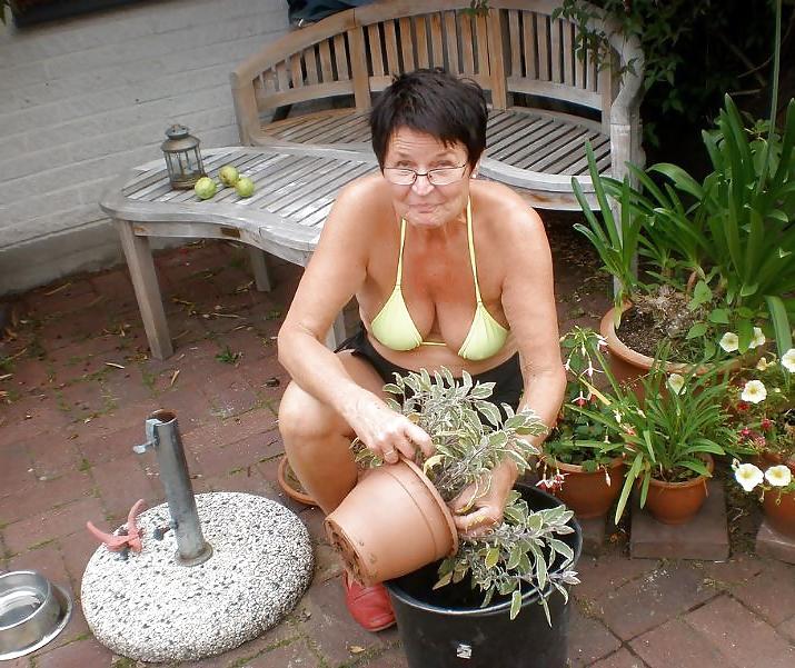 25P Webtastic Special: Granny Time Vol.221