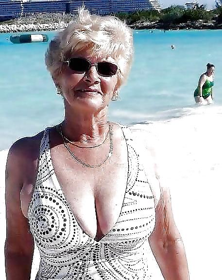 25P Webtastic Special: Granny Time Vol.221