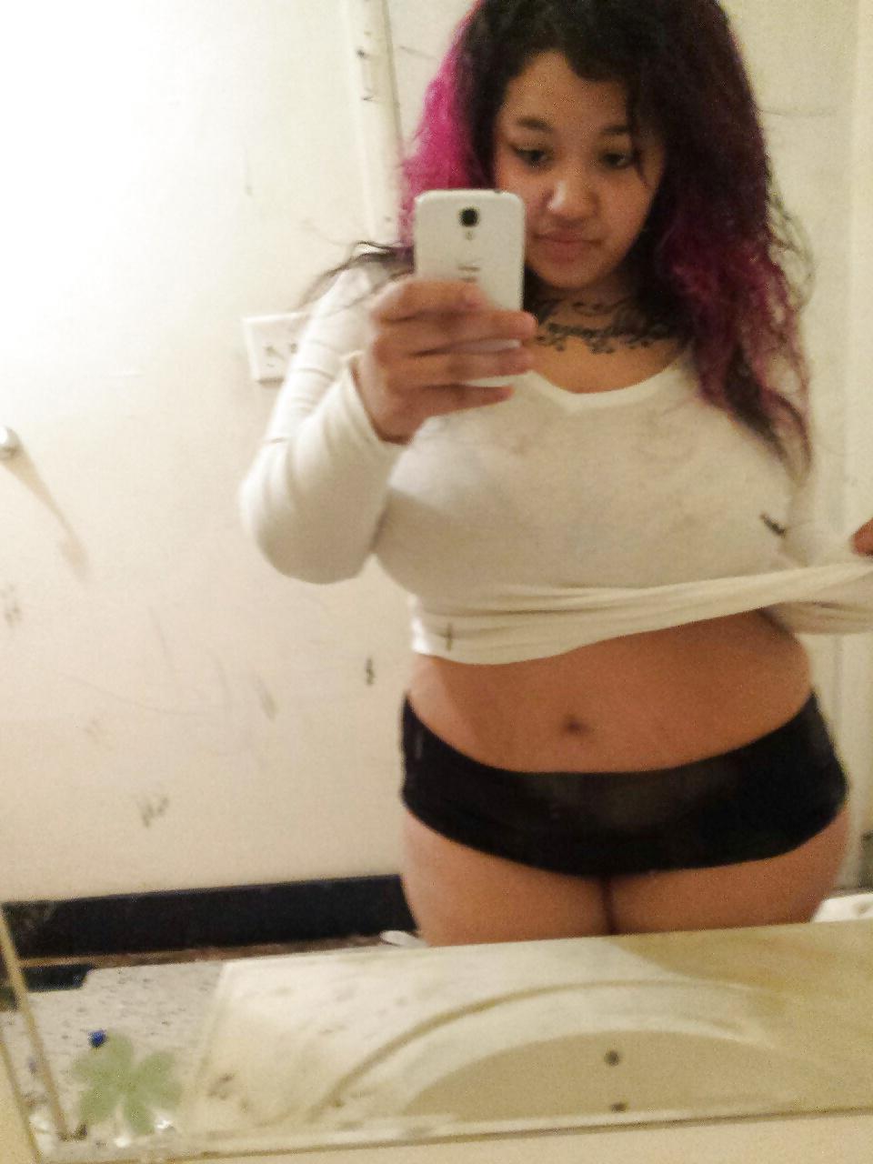 10P Latina Women: Selfies Vol 3