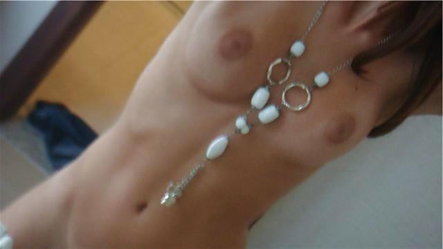 25P Sexy skinny slim latina selfshots