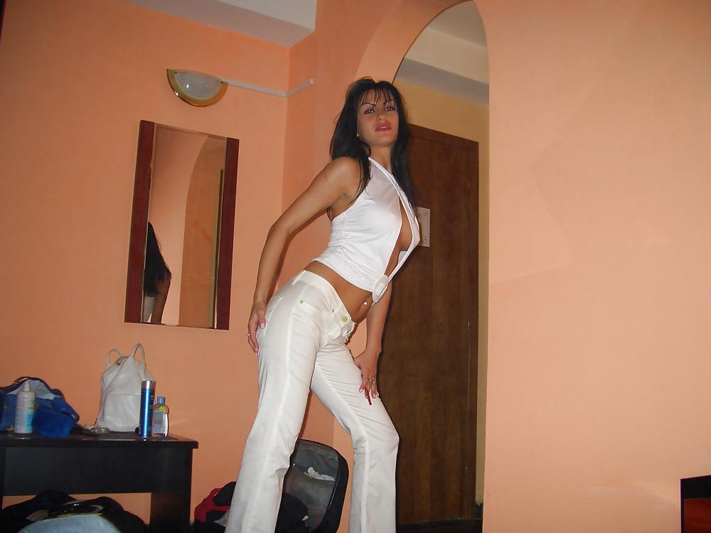 18P Hot Russian Slut Show All