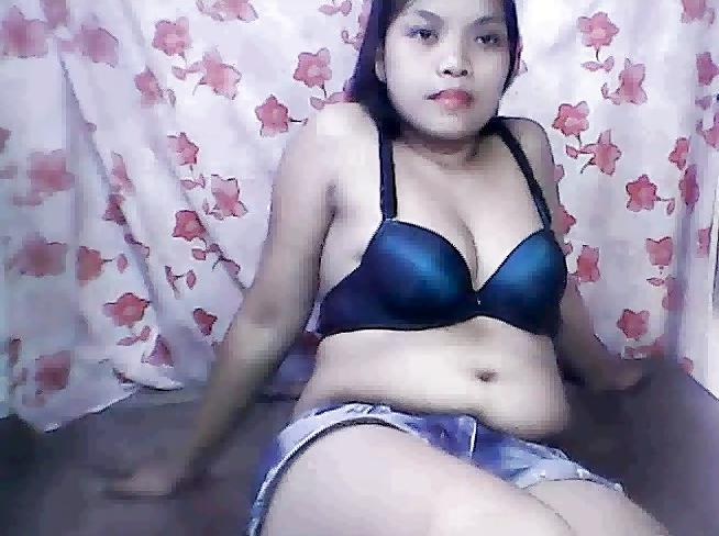 20P Filipina camgirl