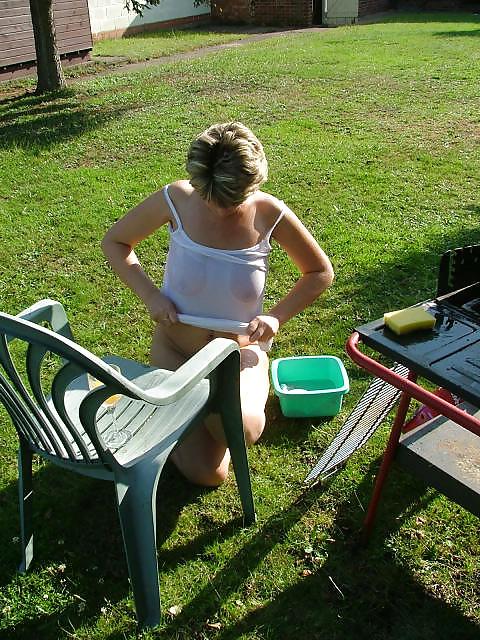 25P UK Sara, BBQ wet