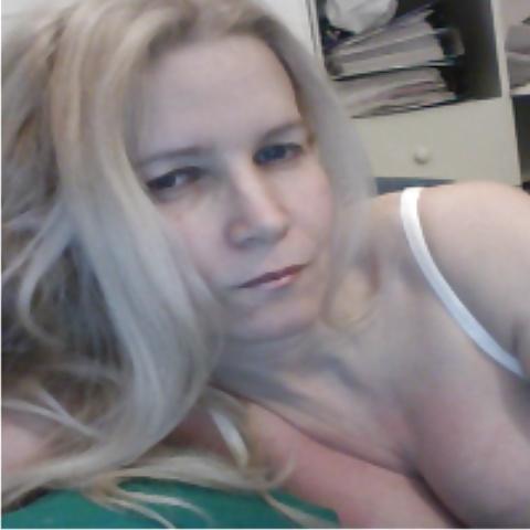 20P Tania Russian MILF Blonde Russian New Year Tease
