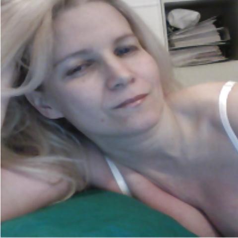 20P Tania Russian MILF Blonde Russian New Year Tease