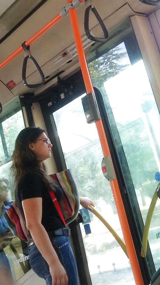25P Spy bus sexy women ass and bust romanian