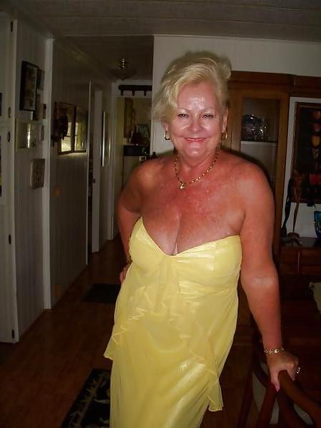 25P Webtastic Special: Granny Time Vol.222