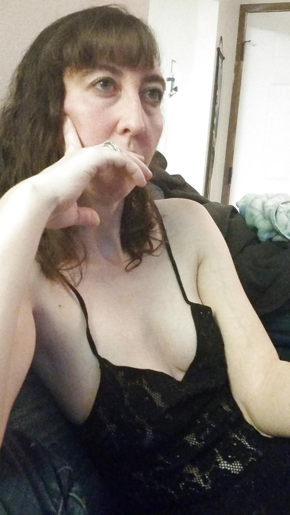 25P My wife's first wet t shirt pics and after.