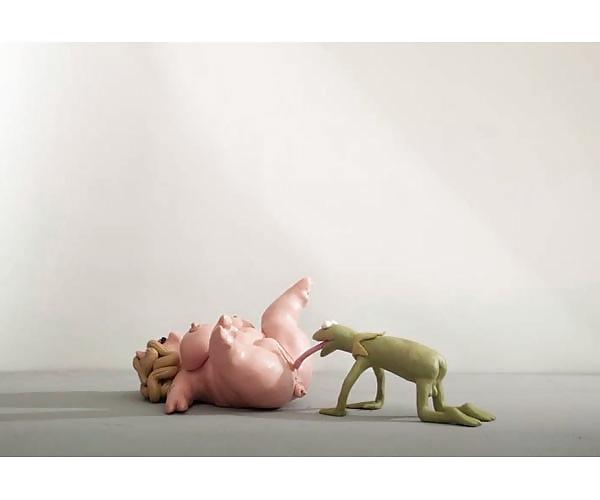 25P BDSM - Miss Piggy Kermit and Kermit