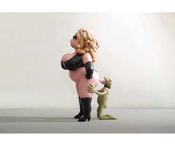 25P BDSM - Miss Piggy Kermit and Kermit