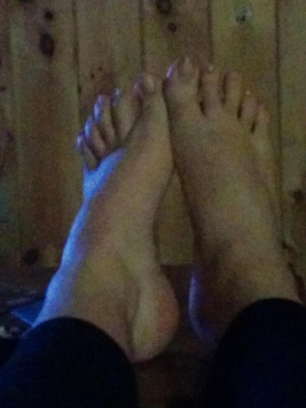 7P Socks off watching tv