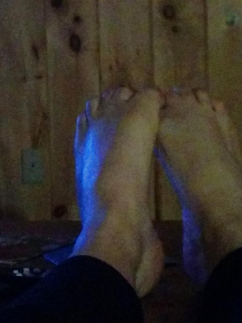 7P Socks off watching tv