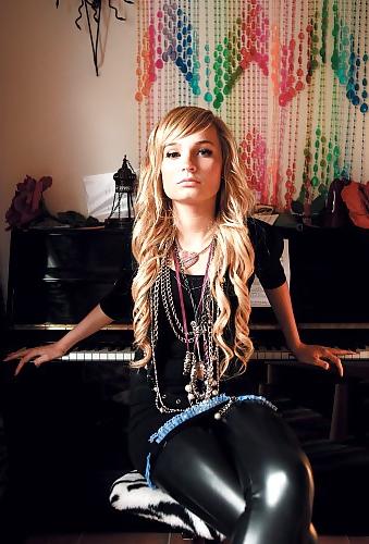 22P Kim Petras - Blonde Teen Post Op TS