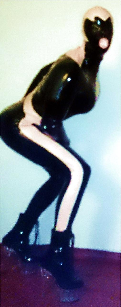 7P HotDoll Latex 1